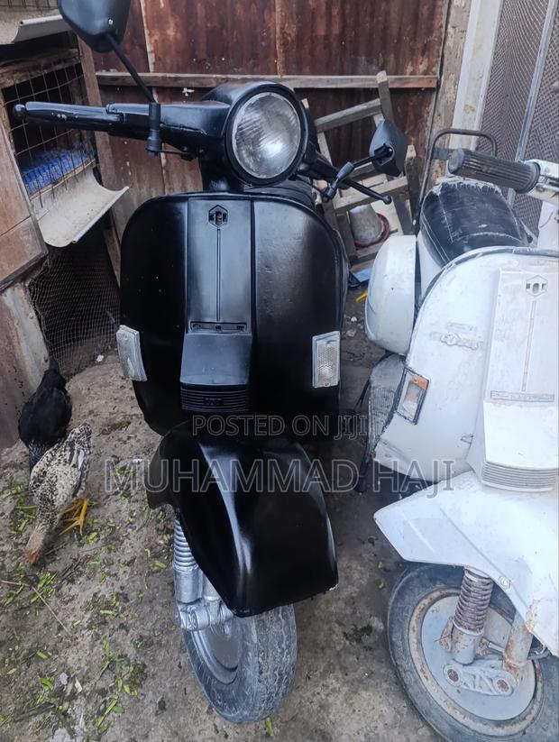 Piaggio Scooter 2009 Black - main view