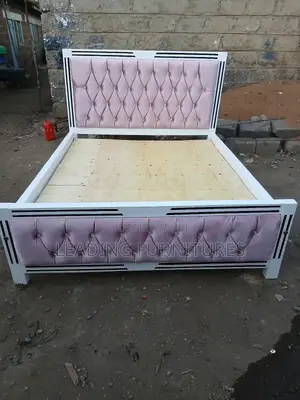 5x6 Mocket Bed White Pink