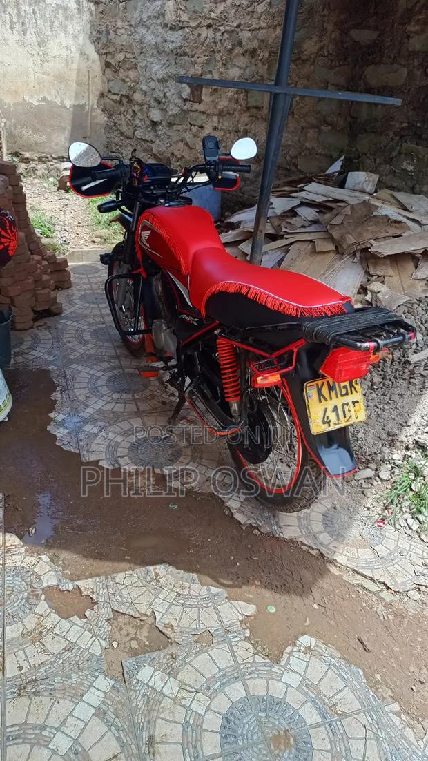 Honda CB 2024 Red - thumbnail 2