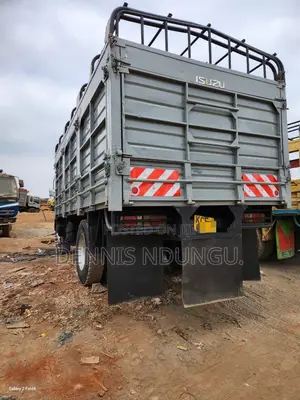 Isuzu FSR Truck