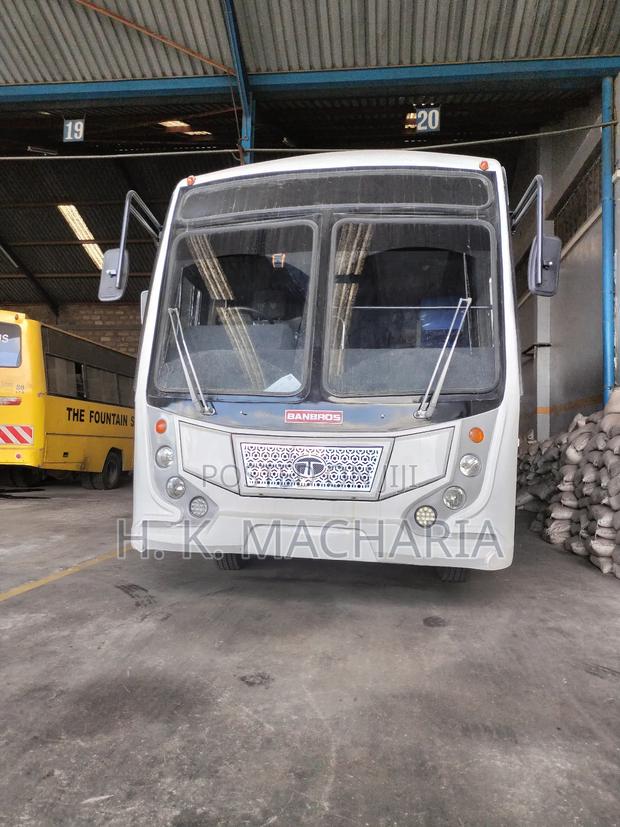 New Tata Starbus Ultra Skool 2025 White - thumbnail 6
