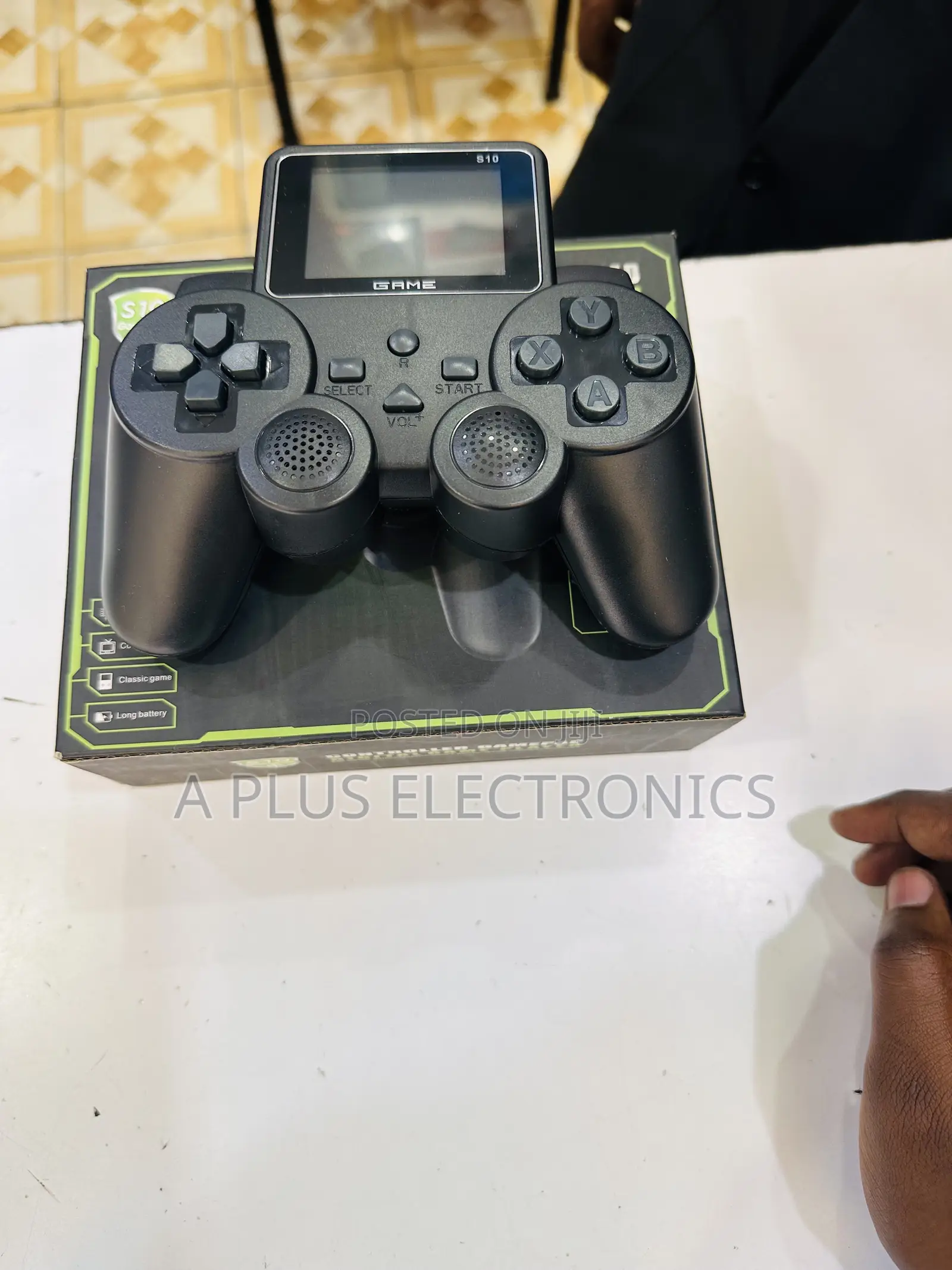 S10 Retro Gaming Console