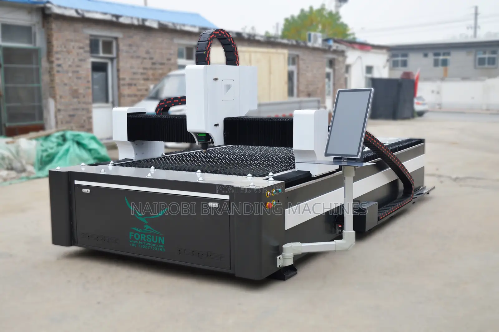 1325 Large Industrial Fiber Laser Cutter Metal Laser Cutting Machine