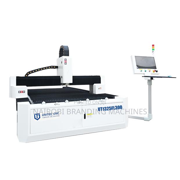 220v 300w CNC Fiber Laser Engraving and Cutting Machine
