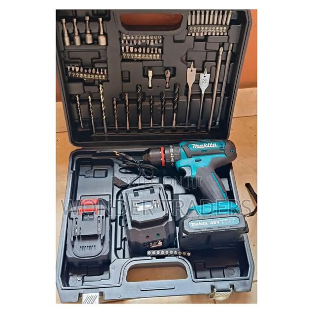 Makita 88v Cordless Drill
With Hammer Fuction
2 Batteries
47pcs Dri