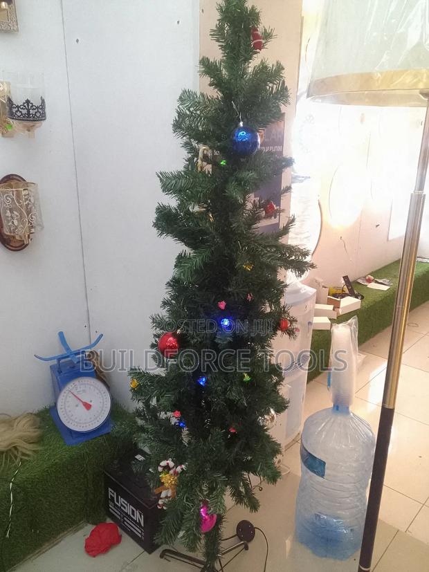 Fully Decorated X-Mass Trees - thumbnail 2