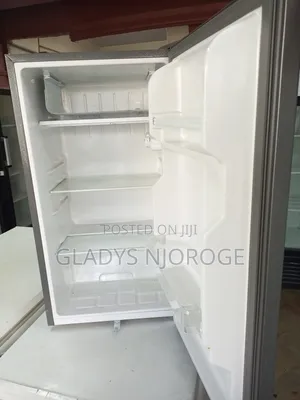 Roch Medium Fridge (100l)