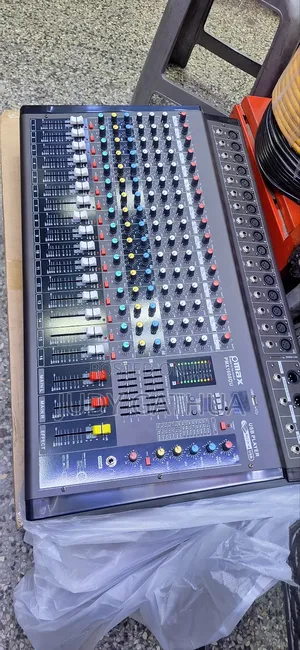 Music Mixer 16" Chanel
