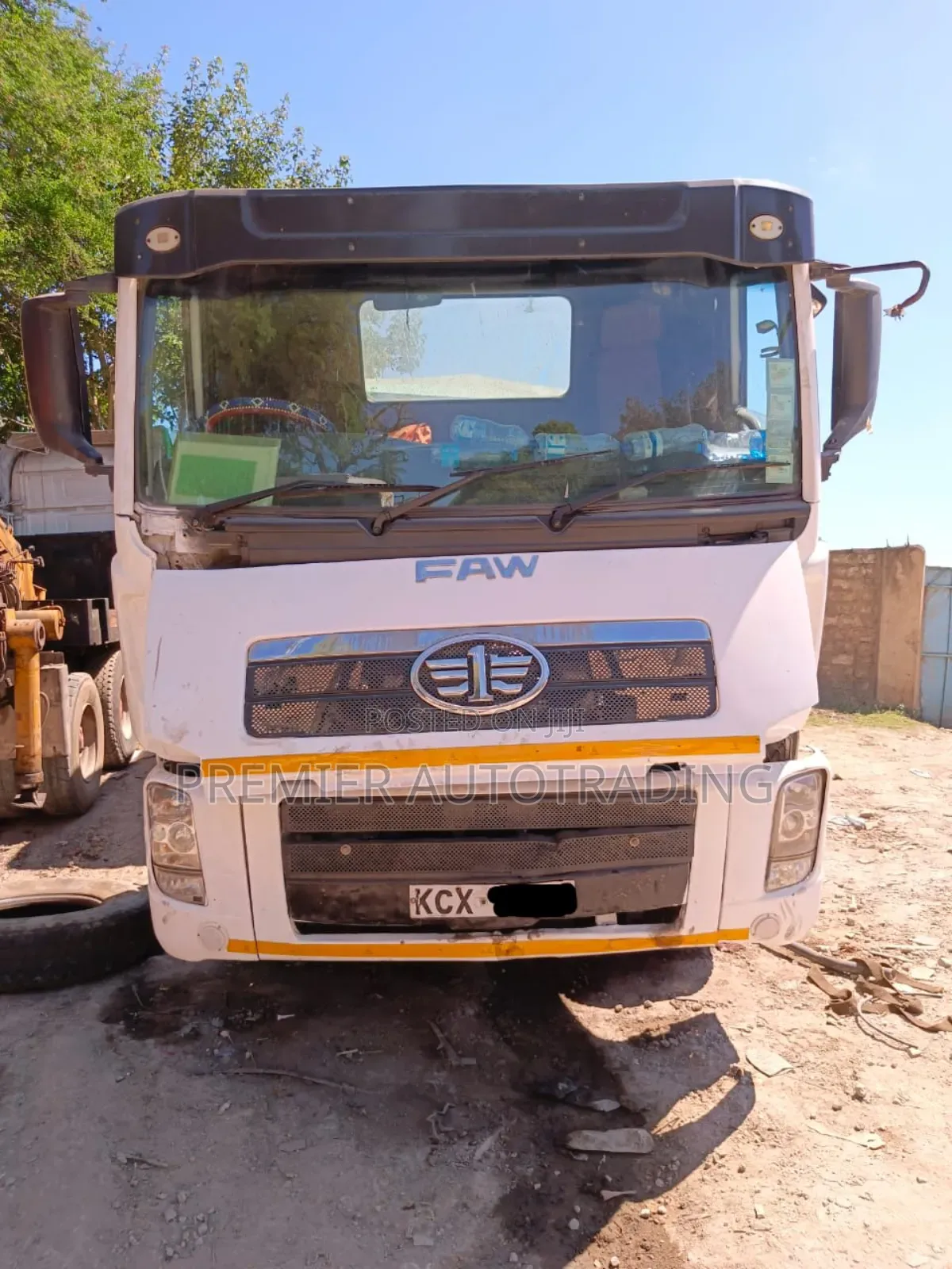 Clean Faw J380 Prime Mover KCX in Pristine Condition