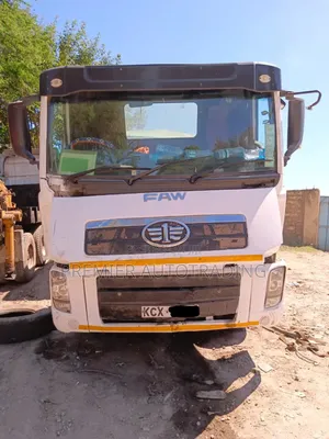 Clean Faw J380 Prime Mover KCX in Pristine Condition