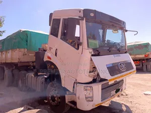 Clean Faw J380 Prime Mover KCX in Pristine Condition