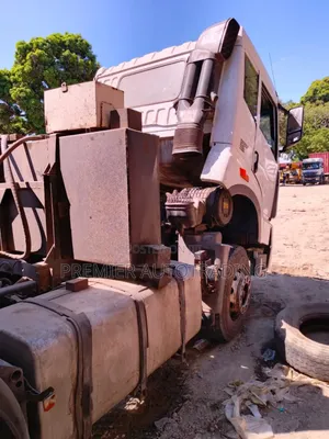 Clean Faw J380 Prime Mover KCX in Pristine Condition