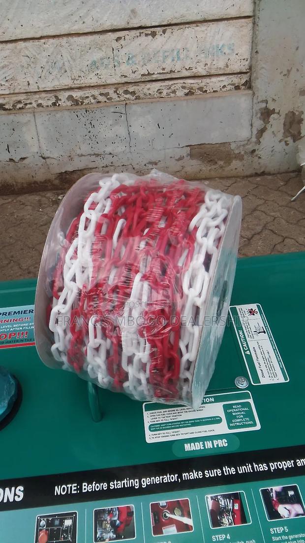 Long Last Plastic Barrier Chain - thumbnail 2