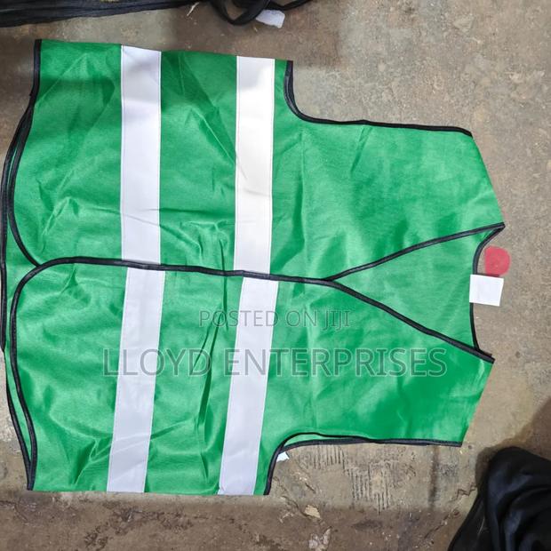 Junge Green Reflective Vests - main view