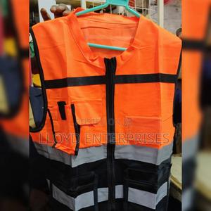 Heavy Duty Reflective Vests - thumbnail 2