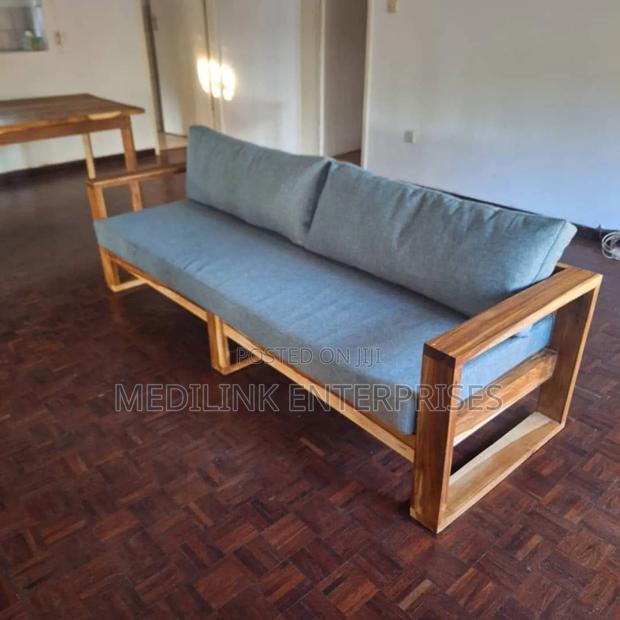 Irish Pub Waiting Bay Sofa Seat - main view