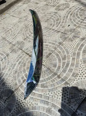 Bonnet Chrome/Moulding Harrier 2015 New Model