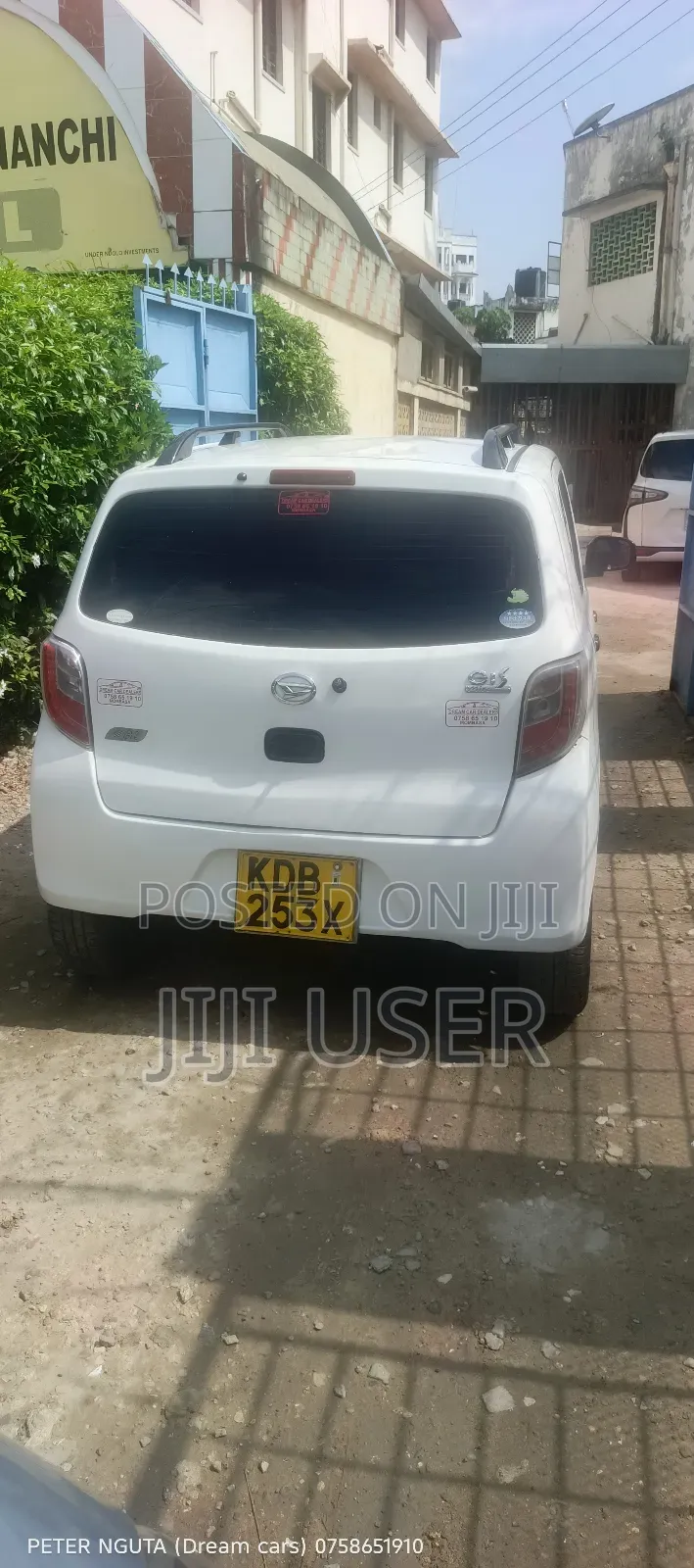 Daihatsu Mira 2013 White