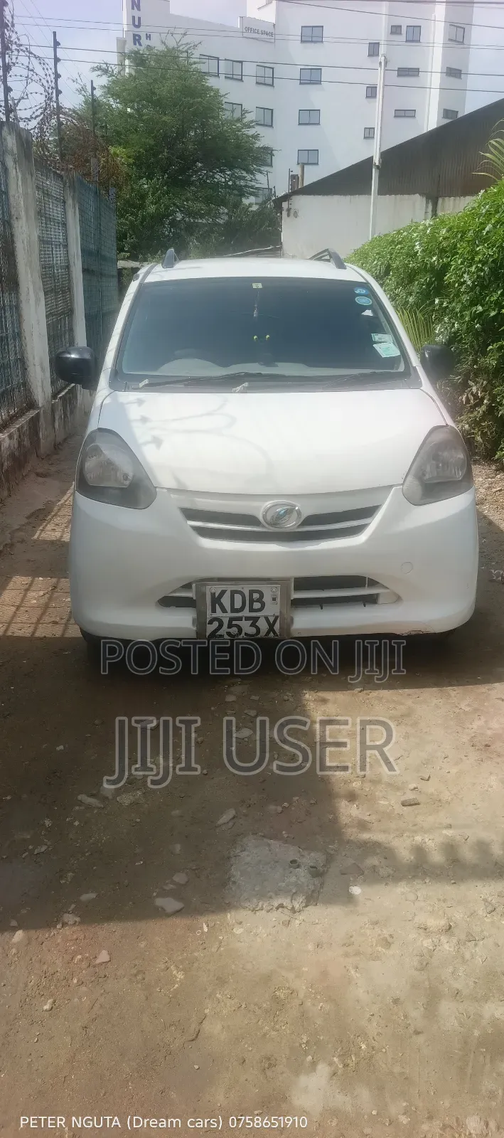 Daihatsu Mira 2013 White