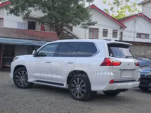 Lexus LX 570 AWD 2018 Pearl