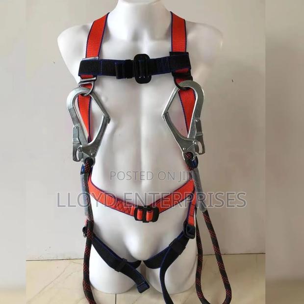 Strong Construction Safety Harness - main view