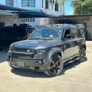 Land Rover Defender X-Dynamic HSE 2022 Gray