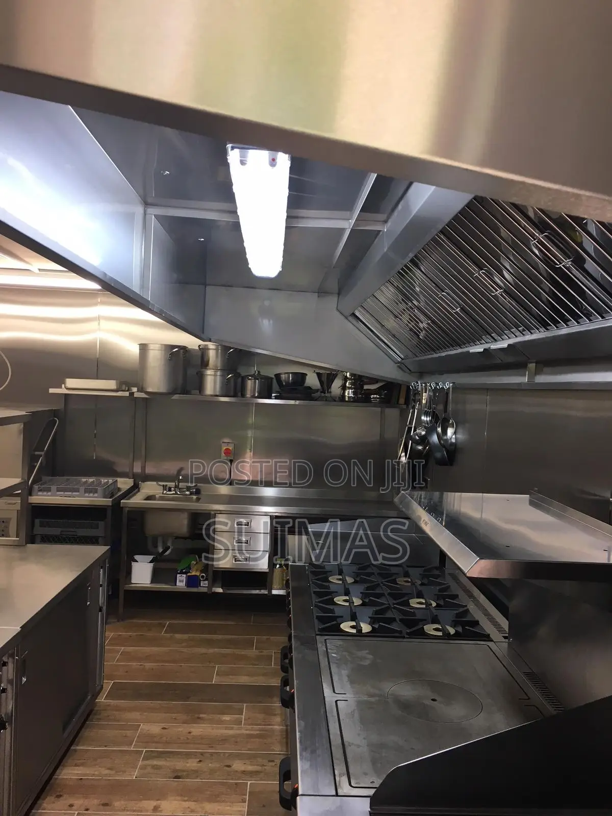 Heavy-Duty Stainless Steel Commercial Exhaust Hood