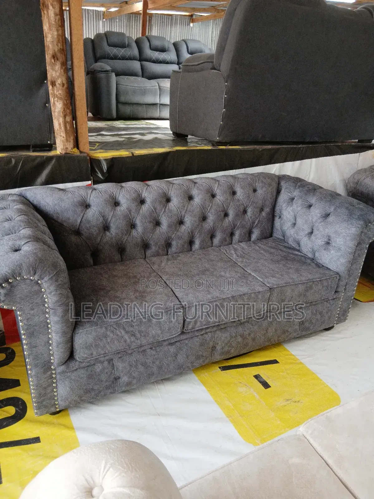 3seater Dark Gray Chester