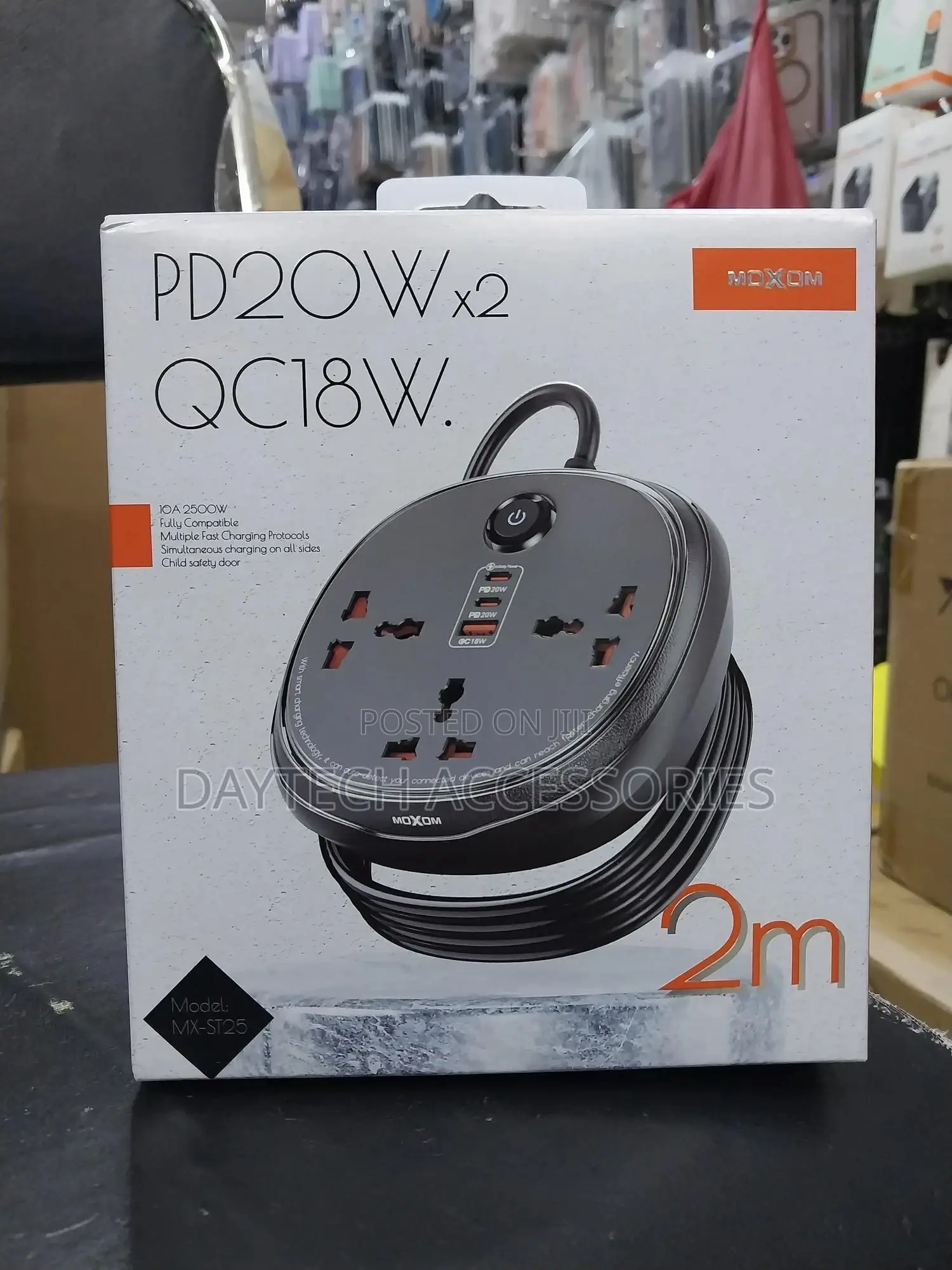 Moxom Mx-St25 6-in-1 Power Strip Socket.
