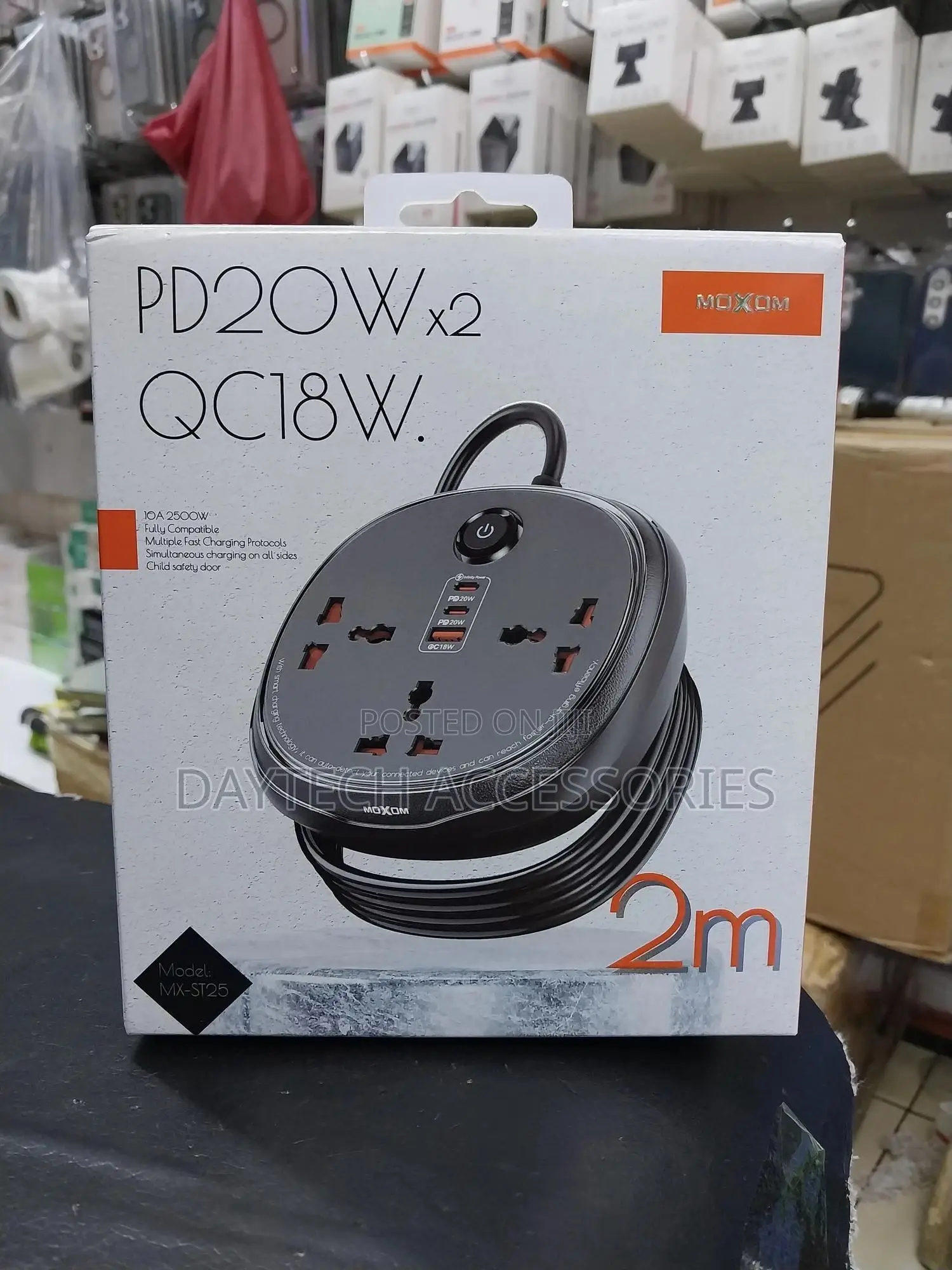 Moxom Mx-St25 6-in-1 Power Strip Socket.