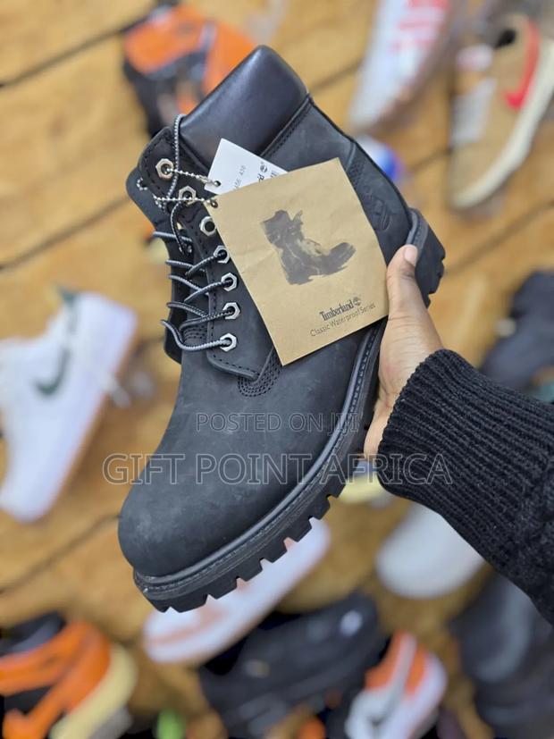 Grey Leather Timberland Boots - thumbnail 3