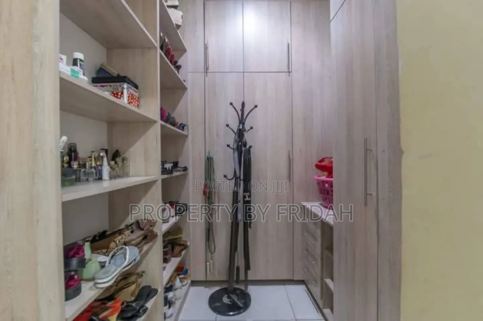 4bdrm Mansion in Kitengela for sale