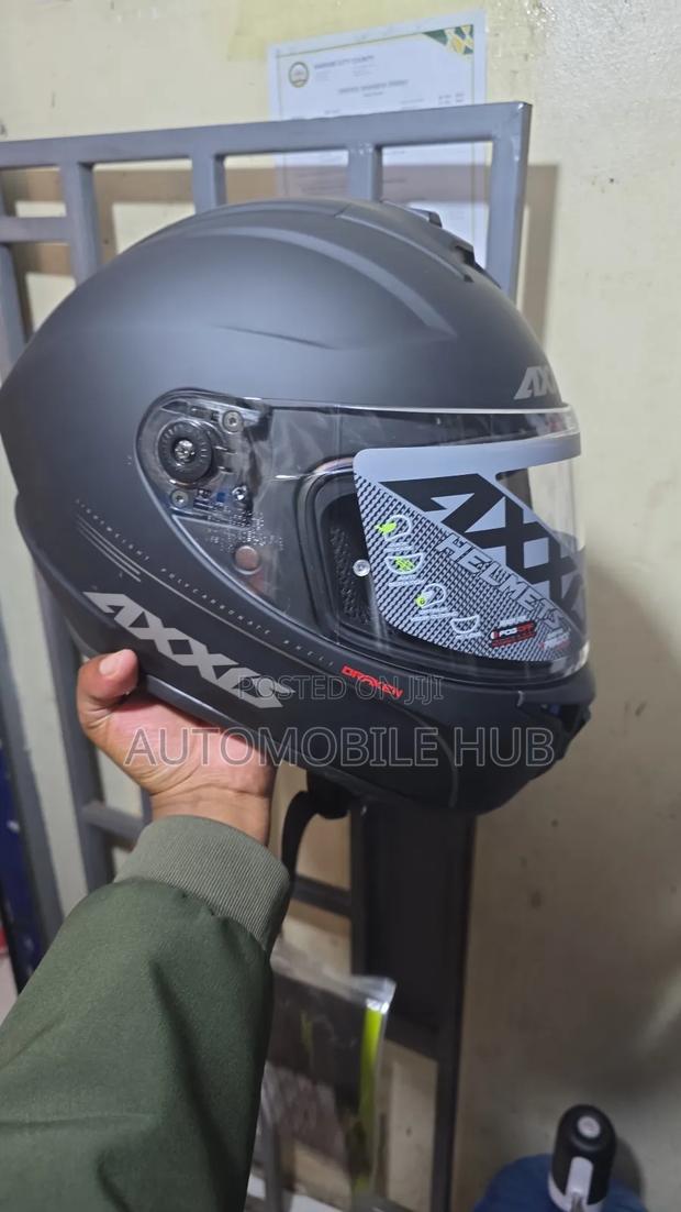 High-quality Axis Motorbike Helmet – Durable, Safe & Stylish - thumbnail 3