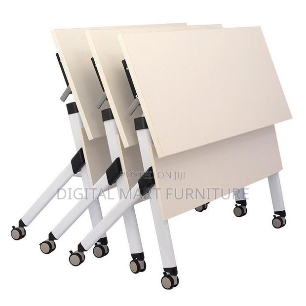 Modern 4 Leg Display Unity Employees Meeting Table - thumbnail 4