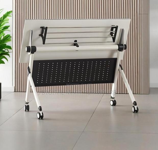 Modern 4 Leg Display Unity Employees Meeting Table - thumbnail 7