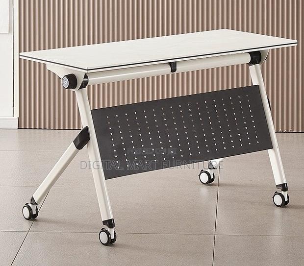 Modern 4 Leg Display Unity Employees Meeting Table - thumbnail 9