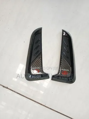 2pcs Toyota Side Vents – Sleek Design, Easy Fit