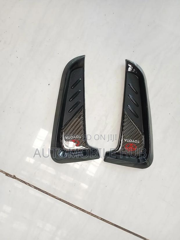 2pcs Toyota Side Vents – Sleek Design, Easy Fit