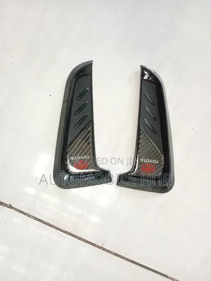 Toyota 2pcs Side Vents – Durable, Stylish Easy to Install