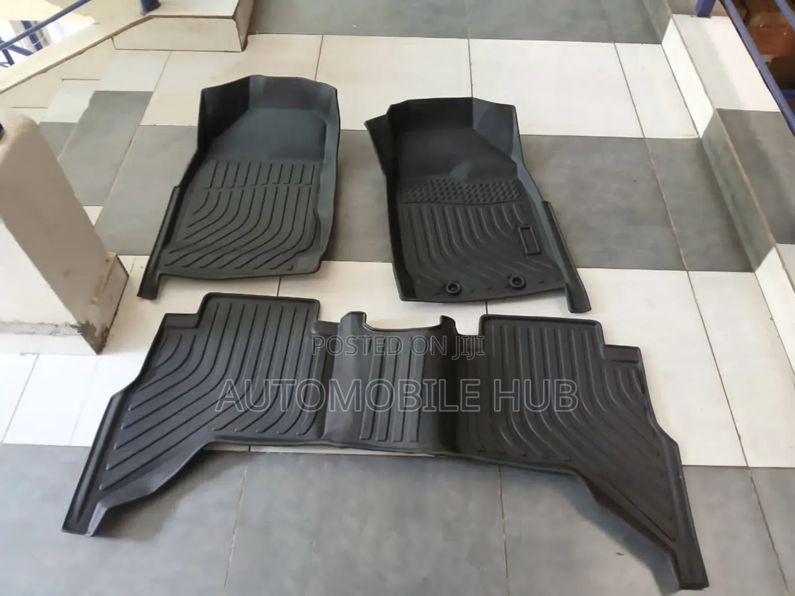 Isuzu D‐Max Tpe Floor Mats (2015–2021) – Durable Waterproof