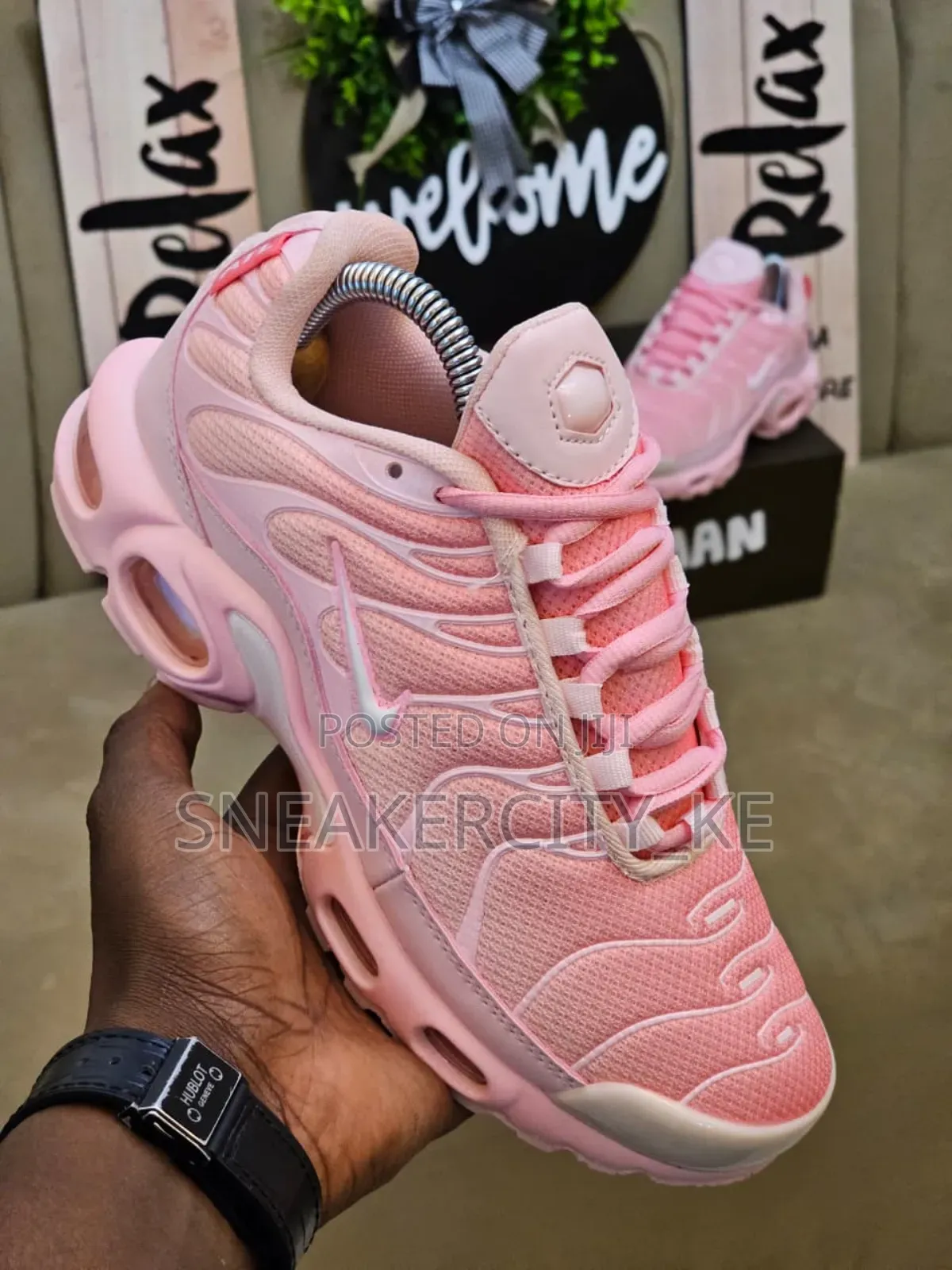 Pink Airmax Tn