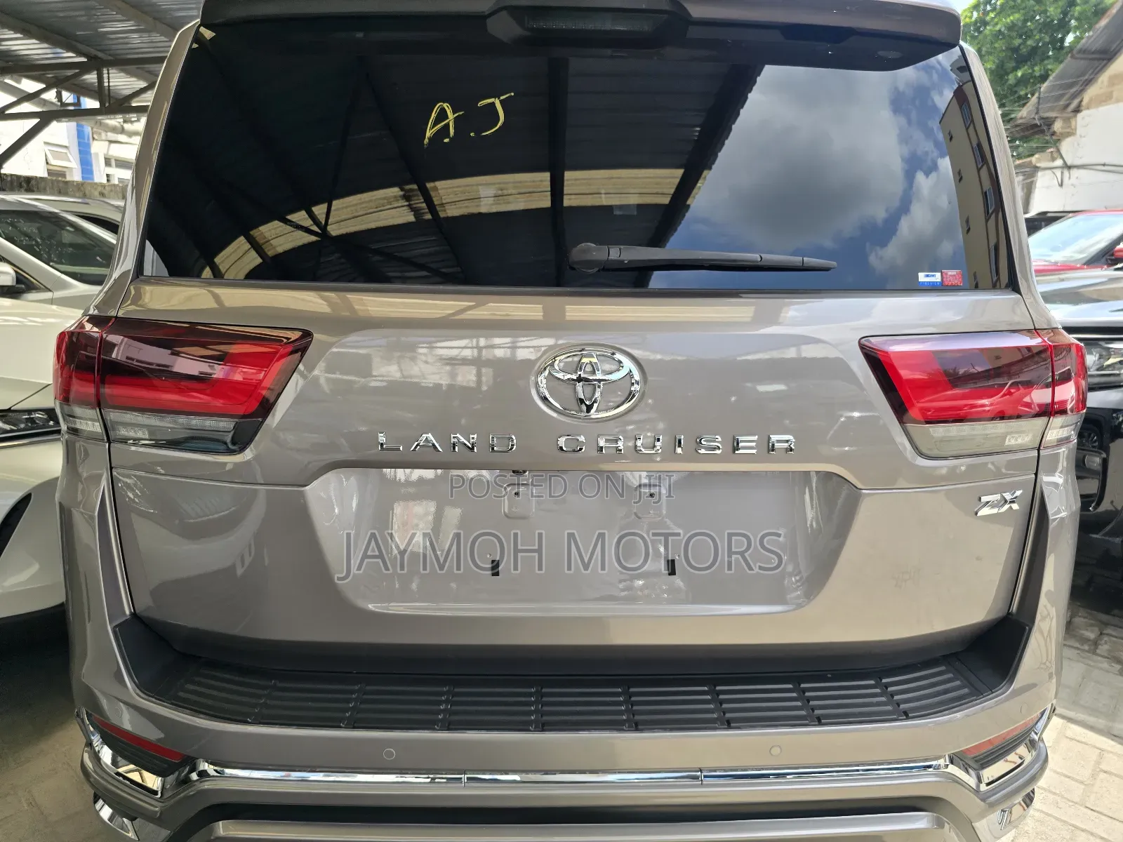 Toyota Land Cruiser 2024 Gray