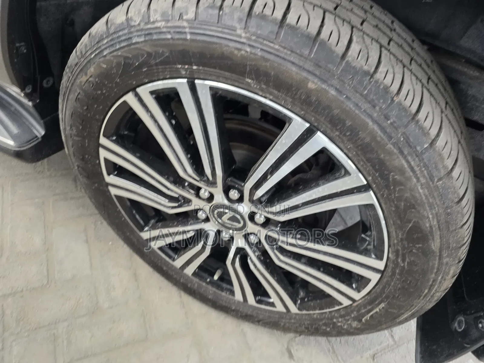 Lexus LX 600 2023 Gray
