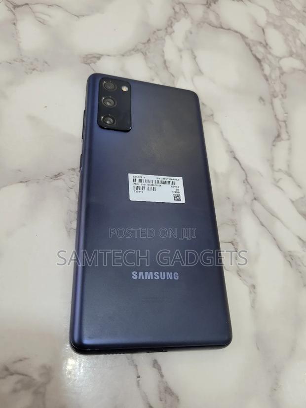 Samsung Galaxy S20 FE 128 GB Blue - main view