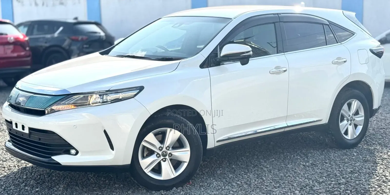 Toyota Harrier 2.0 2018 White