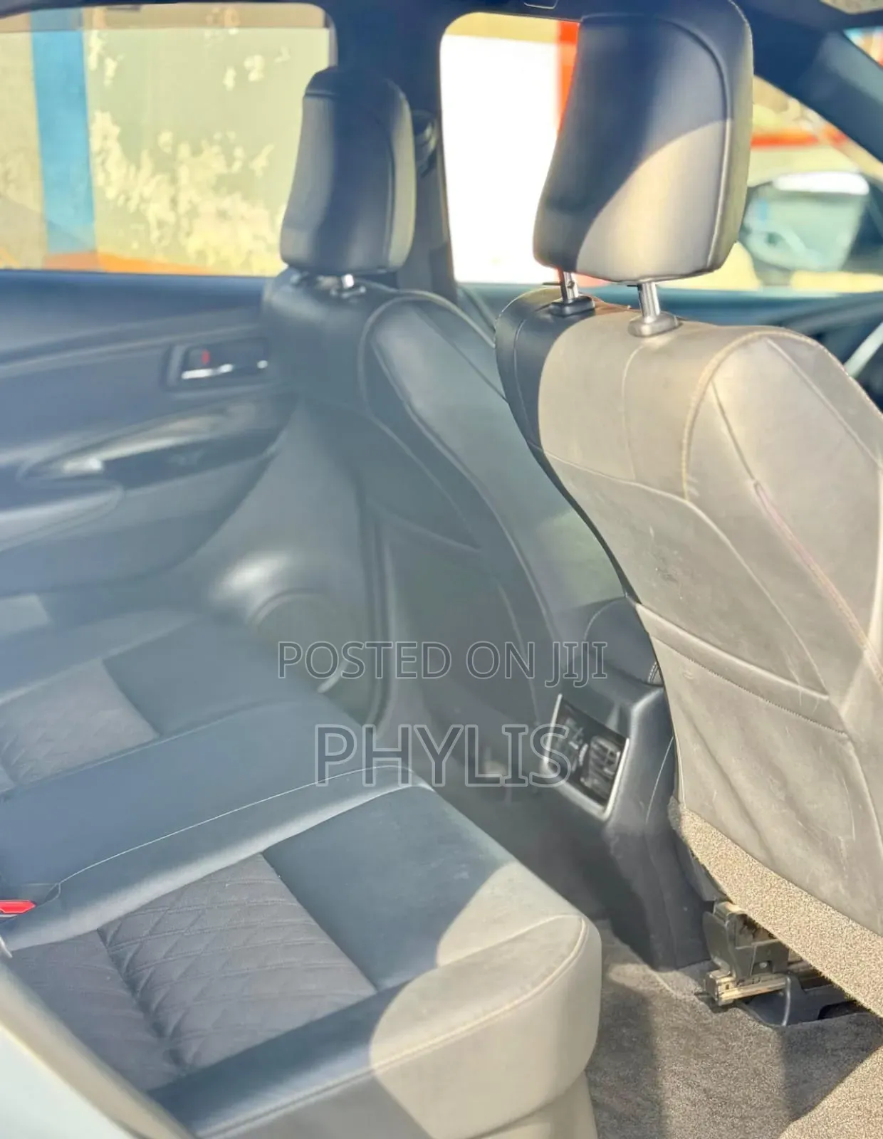 Toyota Harrier 2.0 2018 White