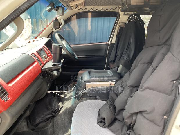 Toyota HiAce 2015 White - thumbnail 3