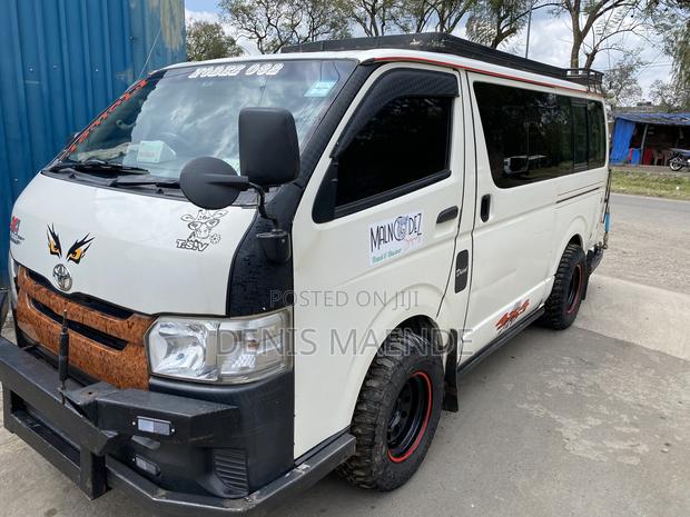 Toyota HiAce 2015 White - thumbnail 5