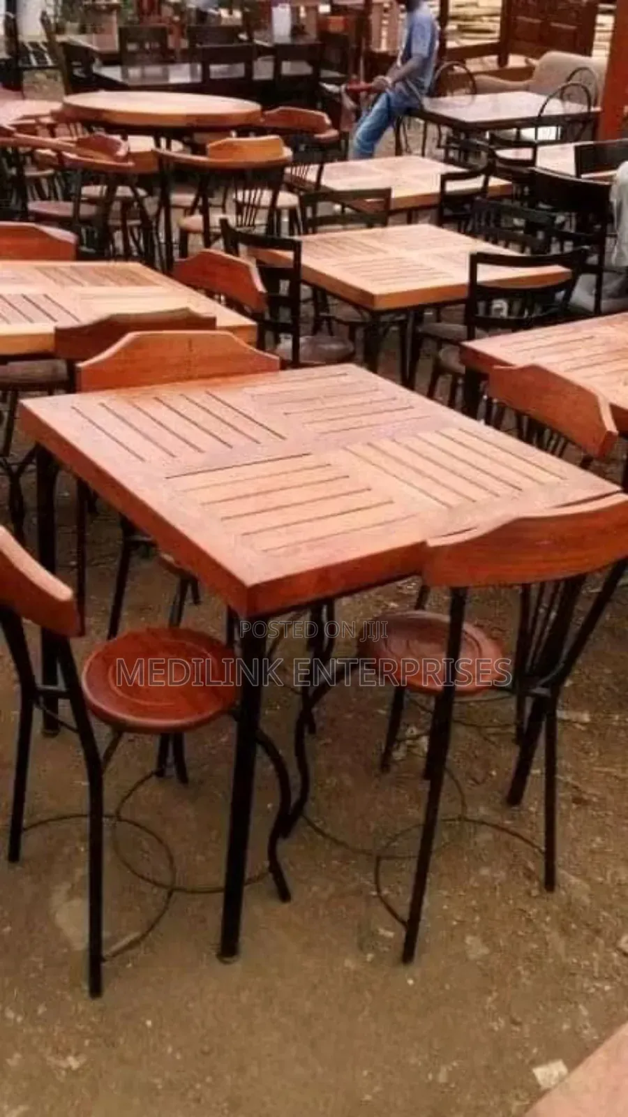 Wooden Metallic Bar Stool Set