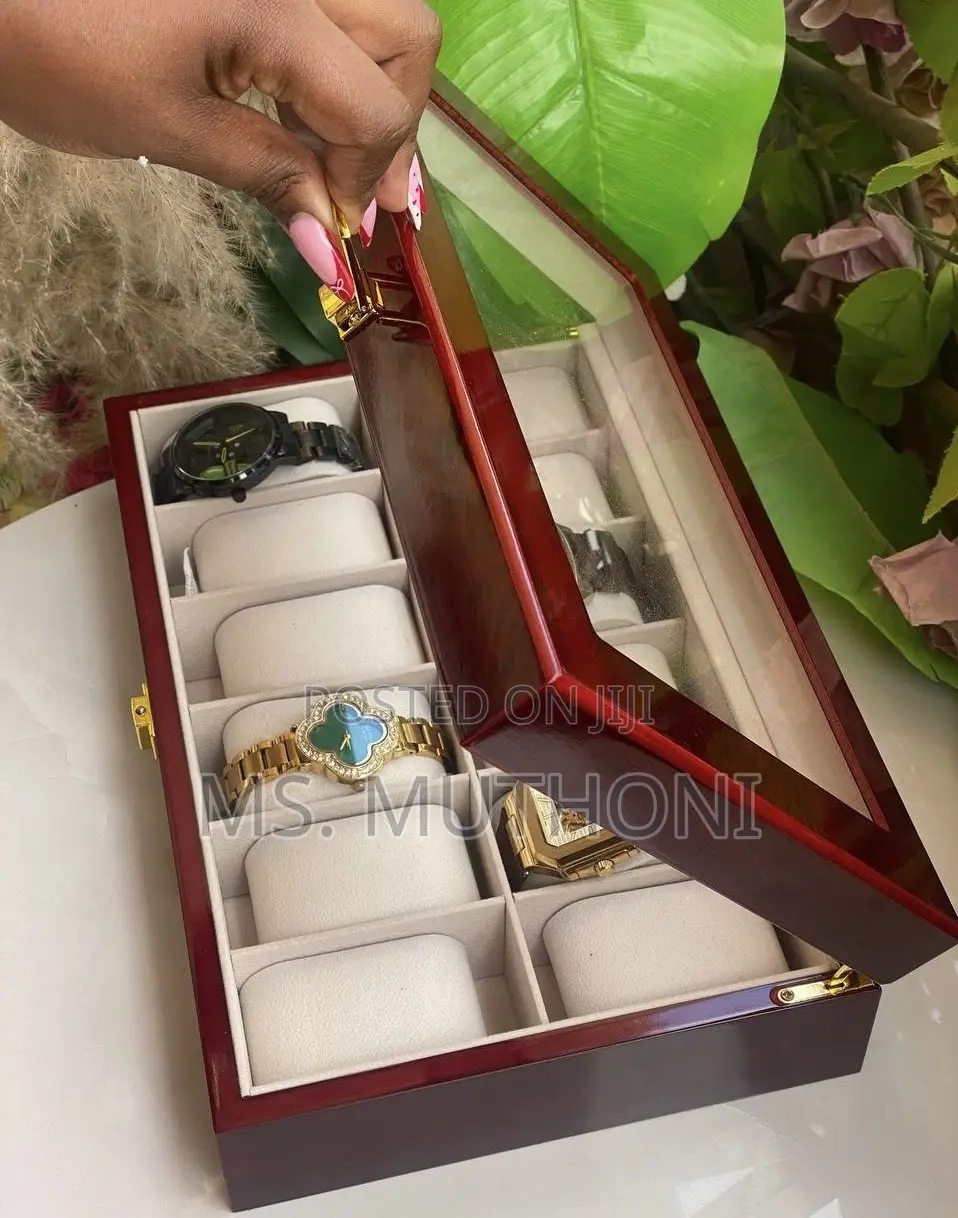 Executive Travel / Storage 12 Slots Watch Box (Wooden )
